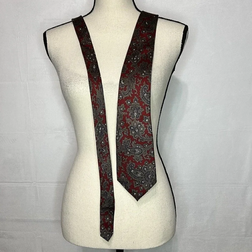 Christian Dior Monsieur Paisley Tie 100% Silk 59” X 4” USA Vintage